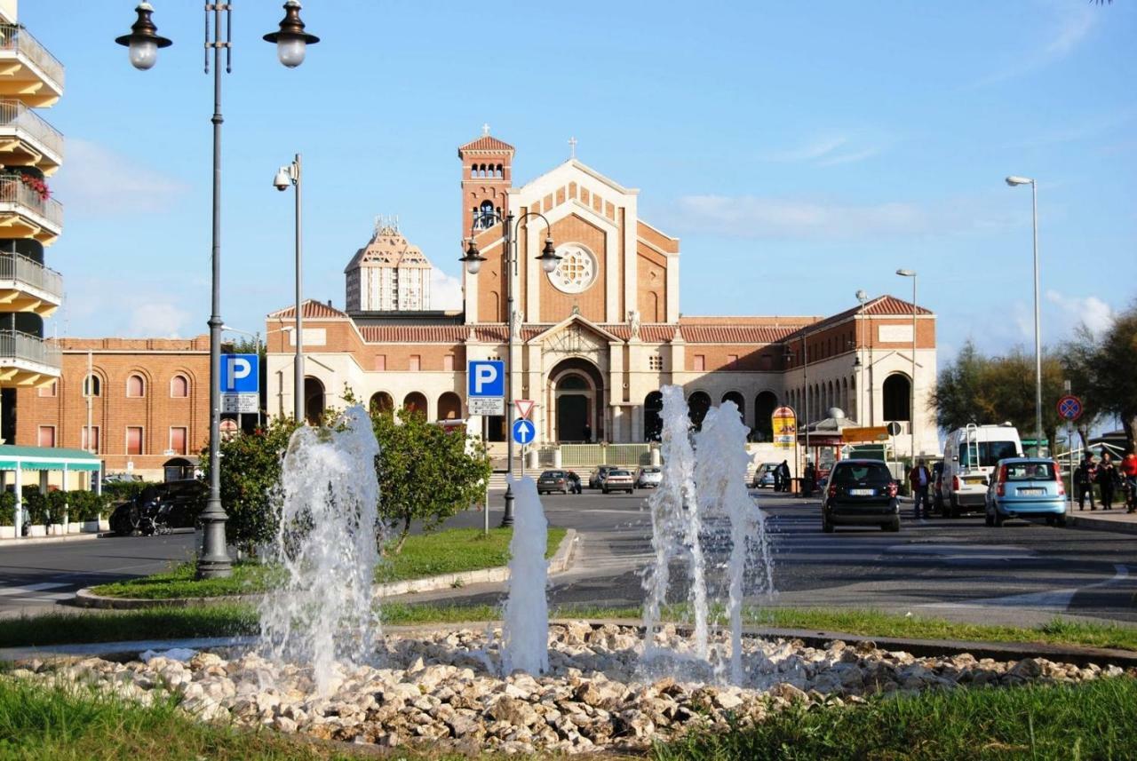 Incantevole Casa Sul Mare Vicino A Roma Nettuno Extérieur photo